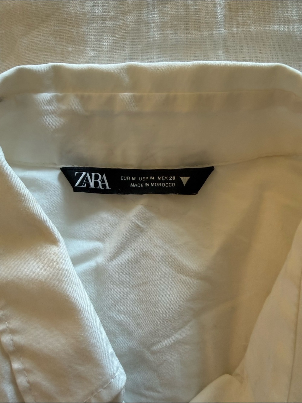 Zara Crisp White Button-Down Shirt - Picture 4 of 4